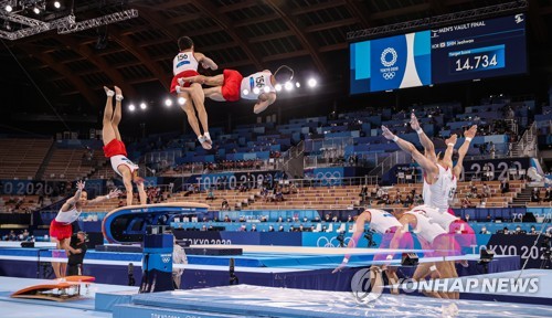 (LEAD) JO de Tokyo-Gymnastique : le gymnaste Shin Jea-hwan remporte l'or au saut de cheval