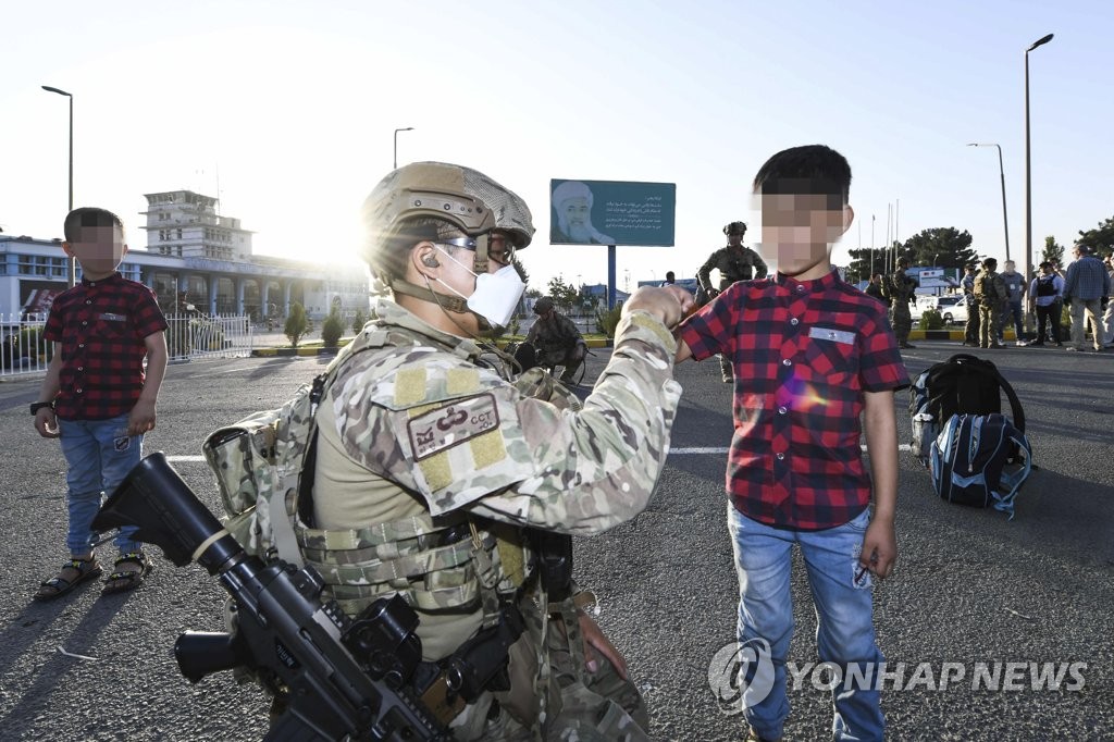 韓国到着のアフガン現地職員らに長期在留資格　出入国法施行令改正へ＝韓国