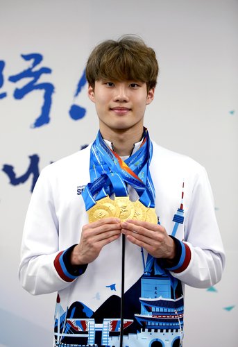 황선우, 첫 5관왕에 전국체전 MVP
