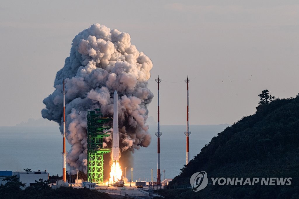 (2e LD) La Corée du Sud lance sa première fusée spatiale