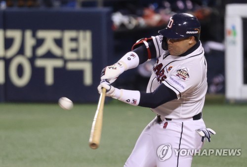 08th Nov, 2021. Doosan Bears' Jose Fernandez Jose Fernandez of the Doosan  Bears rounds the bases after hitting a two-run homer against the LG Twins  during a Korea Baseball Organization first-round postseason