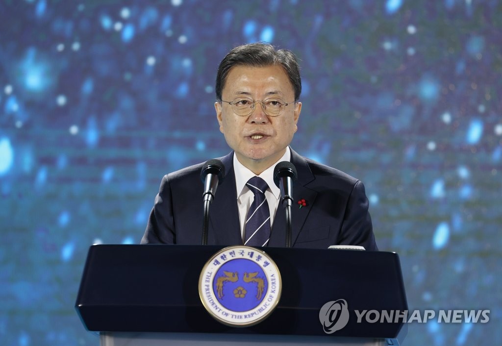 文大統領「韓国は貿易の力で先進国に」＝「成果否定」を批判