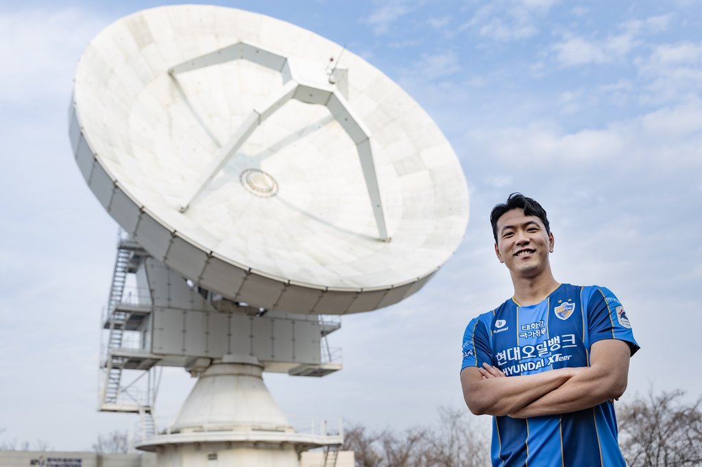 축구 국가대표 센터백 김영권, 울산 입단