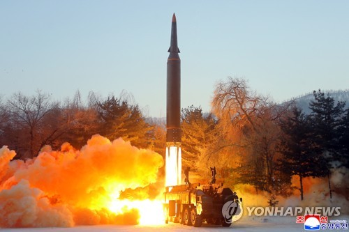 朝鮮中央通信は、国防科学院が５日に「極超音速ミサイル」の発射実験を行ったと報じた＝（朝鮮中央通信＝聯合ニュース）≪転載・転用禁止≫