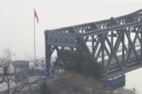 (2e LD) Kim Jong-un ouvre la frontière avec la Chine, un train nord-coréen arrive à Dandong