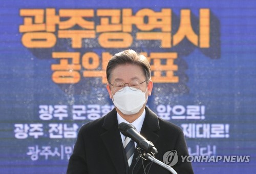 이재명, 텃밭 광주로…지역공약 발표·붕괴사고 현장 방문