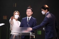 방송토론 준비하는 이재명 대선후보