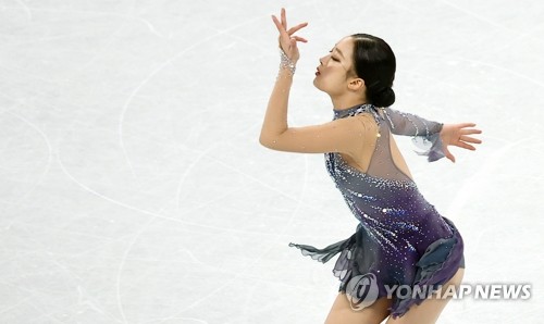 (أولمبياد بكين) يو يونغ تحتل المركز السادس بعد برنامج فردي سيدات