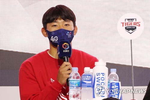 Yonhap Interview) Former S. Korean league MVP wants to make 2nd