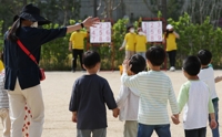 "3가지 나이 가진 한국인들, 1∼2살씩 어려진다"…CNN 조명