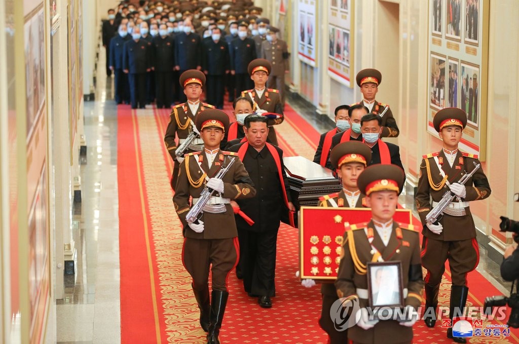Kim Jong-un asiste a un funeral estatal por un oficial militar