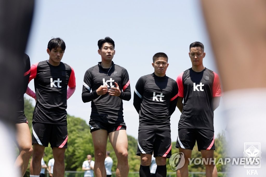 훈련하는 한국 축구대표팀