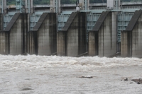 임진강 필승교 수위 2m 넘어…군남댐 방류량 증가
