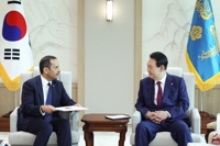 الرئيس يون ونائب رئيس مجلس الوزراء القطري يبحثان توسيع التعاون الثنائي