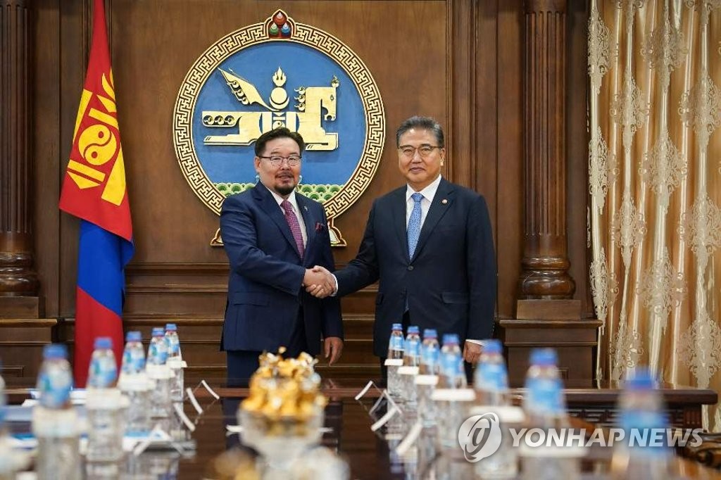 박진 외교부 장관, 몽골 국회의장 예방