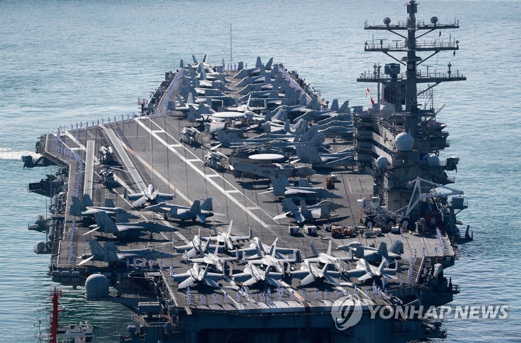 釜山に入港する「浮かぶ軍事基地」　