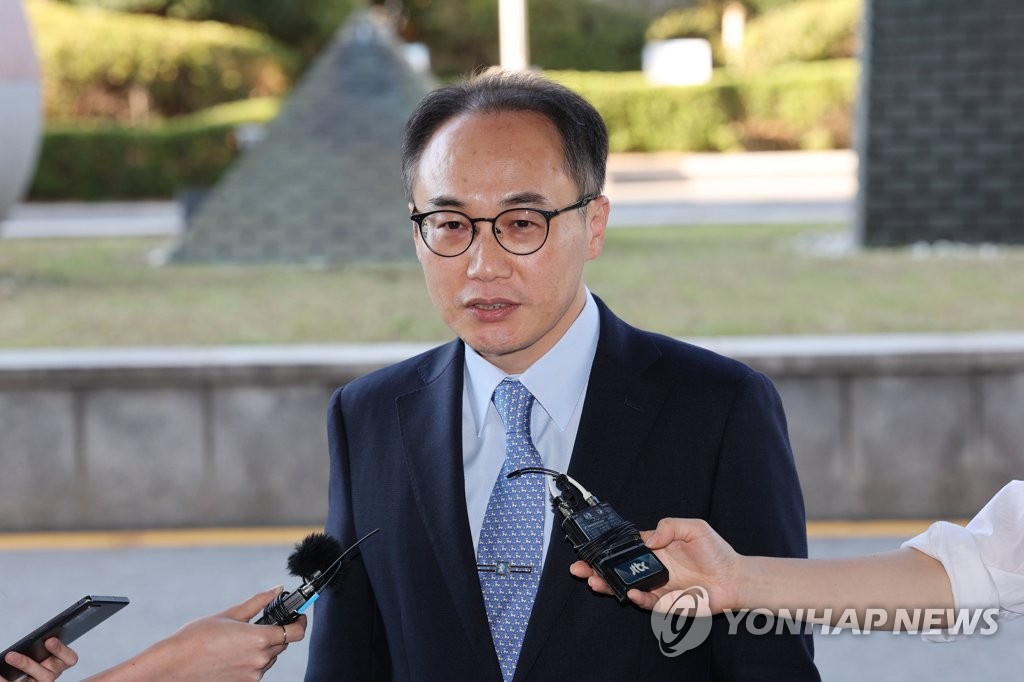 Prosecutor General Lee One-seok (Yonhap)