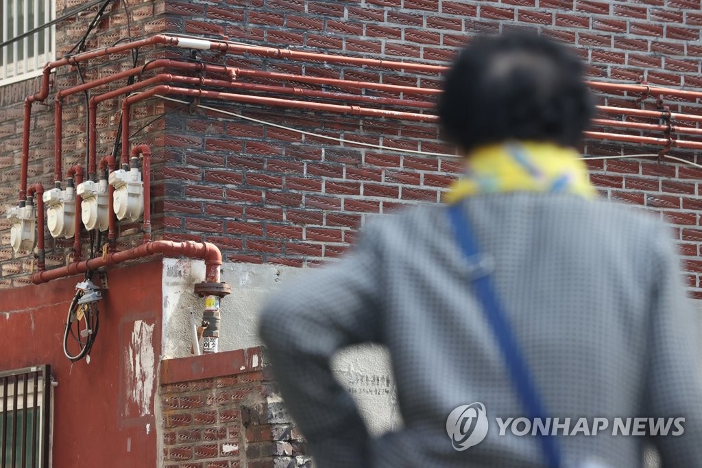서울의 한 주택가 가스계량기. [연합뉴스 자료사진]