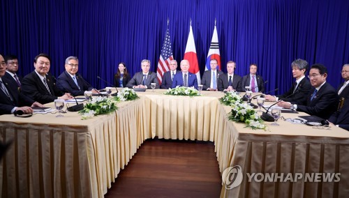 韓米日首脳が共同声明　北朝鮮ミサイルの情報共有などで一致