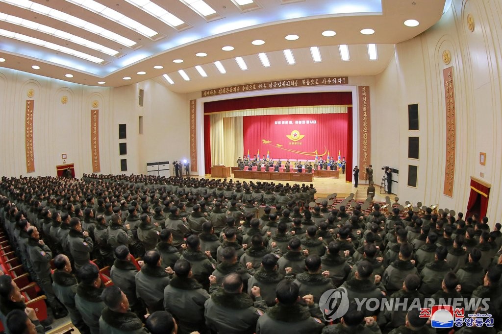 N.K. leader meets Air Force commanders, pilots over last month's massive warplane protest against S. Korea