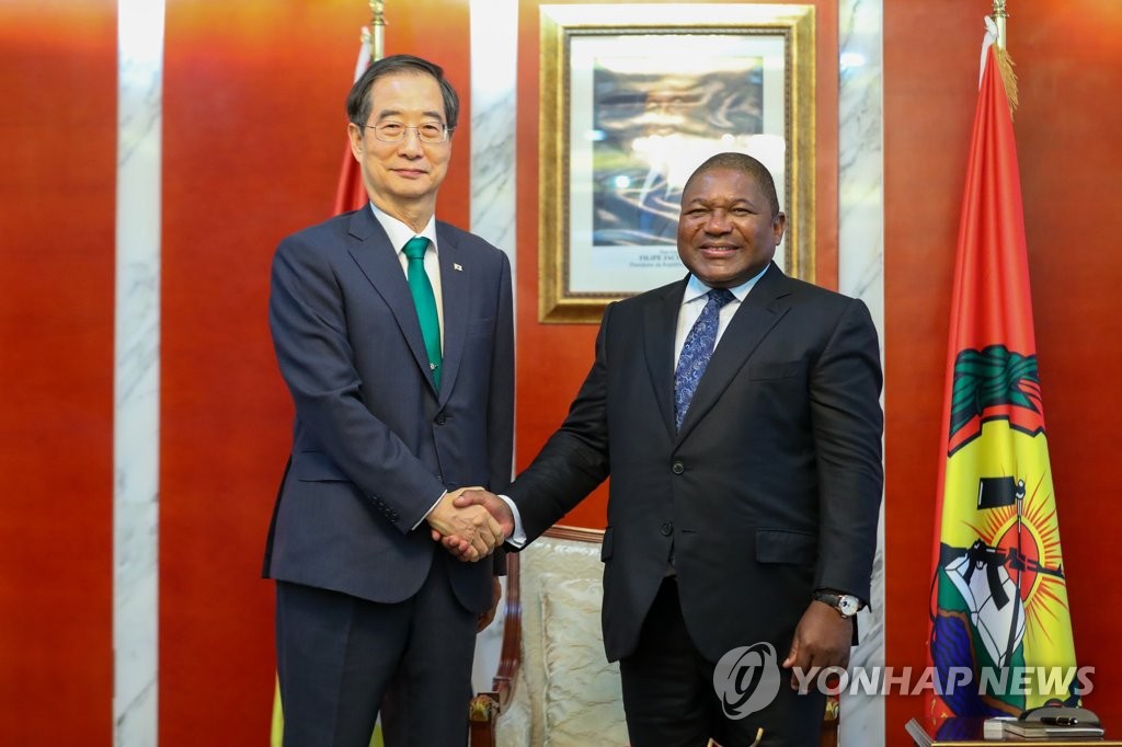 모잠비크 대통령 만난 한덕수 국무총리