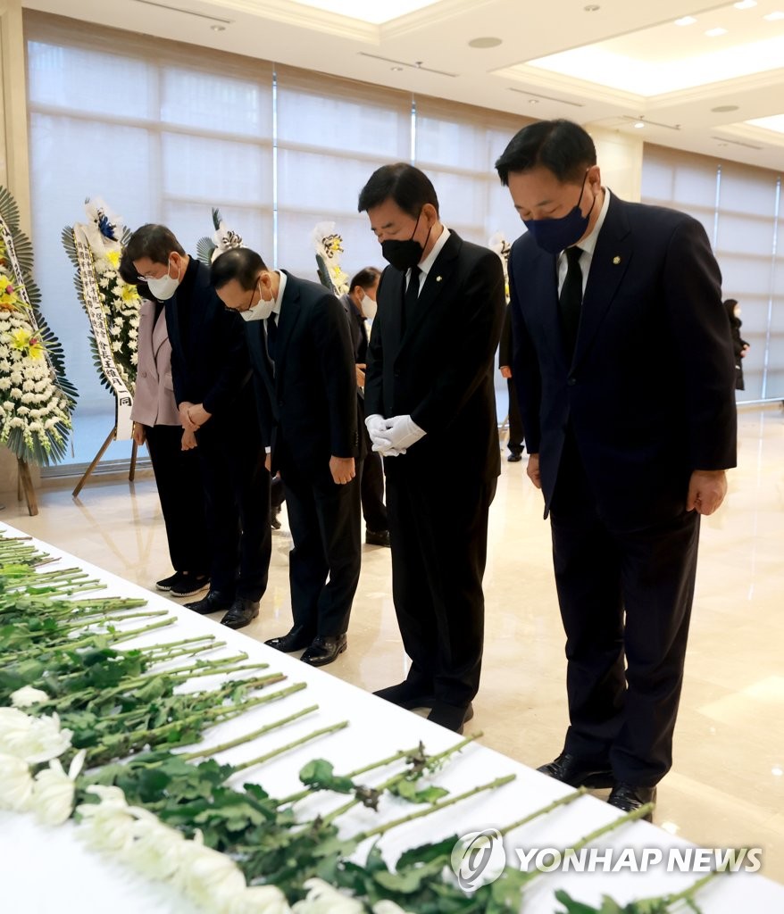 Speaker mourns Jiang Zemin's death