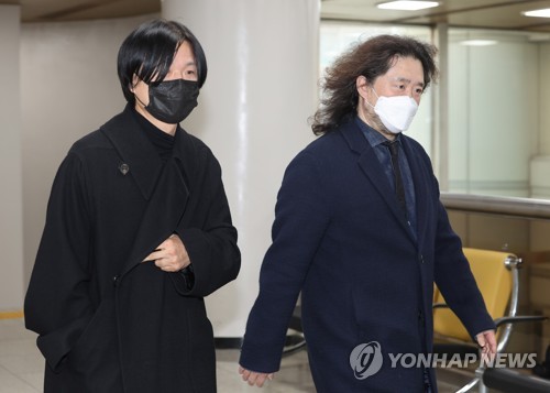 '불법 선거운동' 김어준 벌금 30만원·주진우 무죄