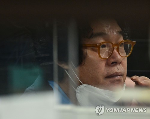 '800만 달러 대북송금' 혐의 김성태, 오늘 1심 재판 시작