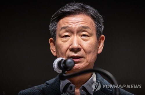 황현식 LGU+대표, MWC 불참…"정보유출·디도스공격 대응 위해"
