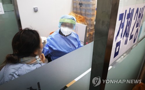 韓国の新規コロナ感染者１万８４５人　木曜発表では８カ月ぶり低水準