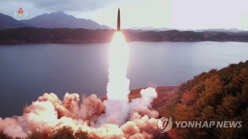 (عاجل) الجيش الجنوبي: كوريا الشمالية أطلقت صاروخا باليستيا قصير المدى من منطقة دونغ تشانغ-ري نحو البحر الشرقي - 1