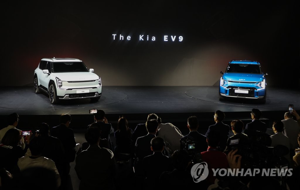 기아, 첫 대형 전기 SUV EV9 실차 세계 최초 공개