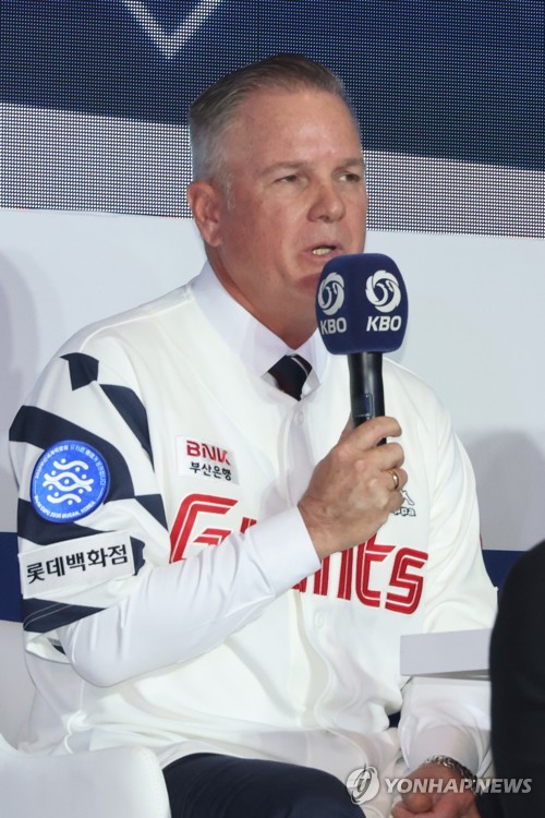Lotte Giants manager Larry Sutton speaks during the Korea Baseball Organization media day in Seoul on March 30, 2023. (Yonhap)