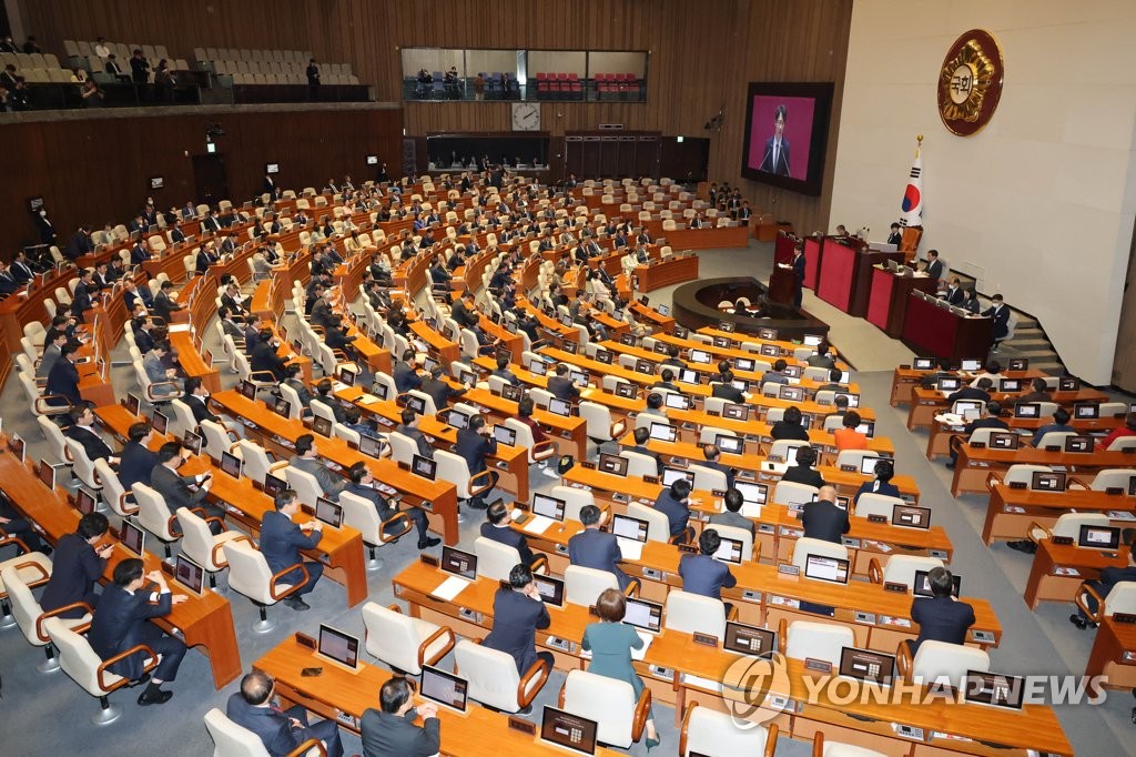 20년 만에 열린 국회 전원위, 선거제 난상토론
