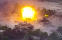 (LEAD) (Yonhap Feature) S. Korea, U.S. stage massive live-fire drills marking 70th alliance anniv. amid N.K. threats