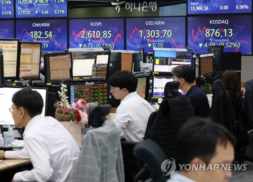 韓国総合株価指数が反発　年初来高値