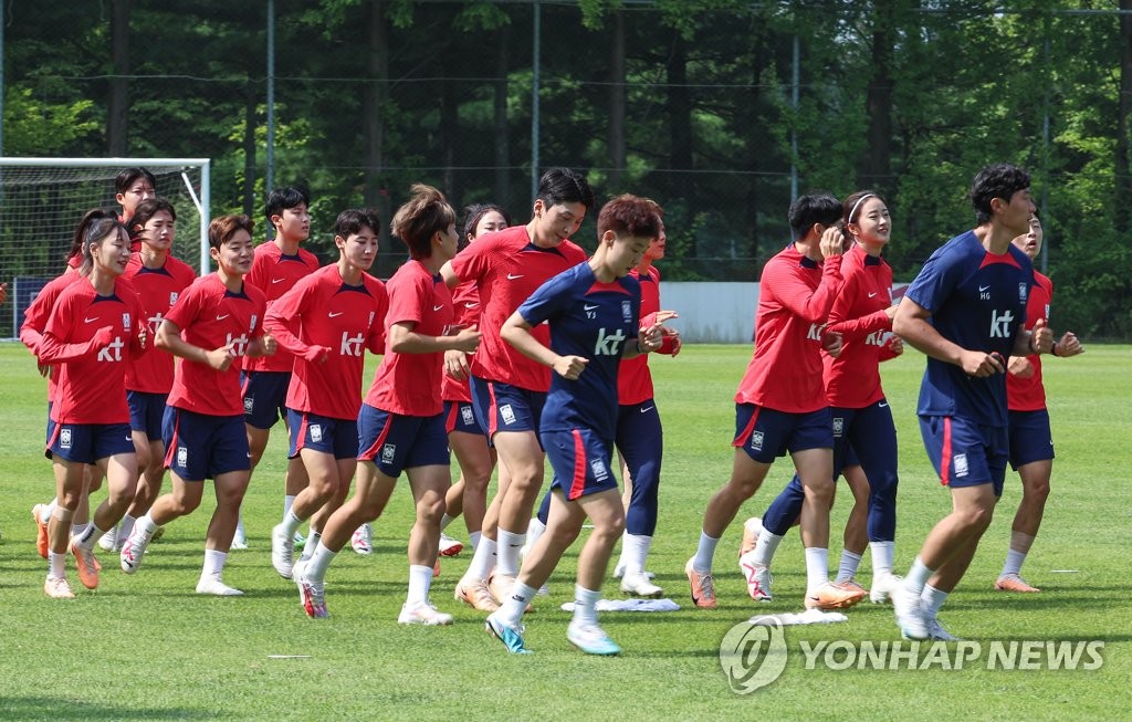 여자 축구 대표팀, 월드컵 앞두고 훈련