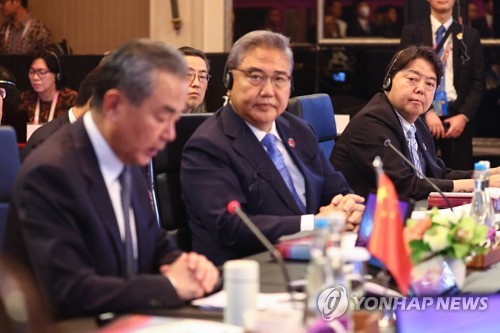 Séoul, Pékin et Tokyo cherchent à organiser un sommet trilatéral avant la fin de l'année