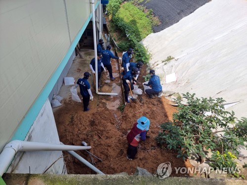 호우로 전국 주택 585채 침수…파손도 136건(종합)