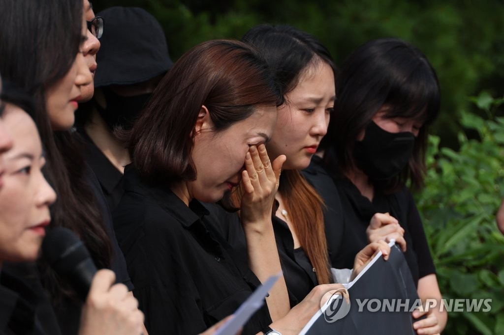 교권추락 멍드는 교사들극단선택 동료 추모 물결종합 연합뉴스 7443