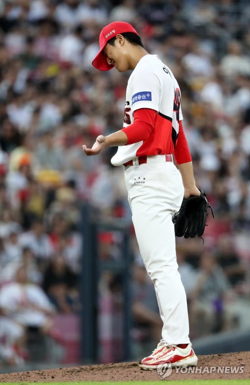 Yonhap Interview) Half-Korean MLB pitcher would love to play for S. Korea,  just not right now