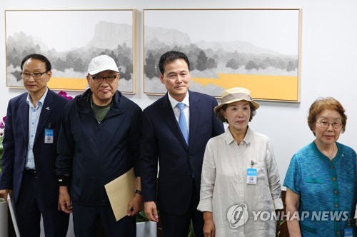 김영호 통일장관 "종전선언 절대 추진하지 않는다 약속"(종합)