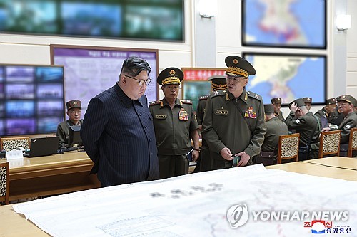 (2ª AMPLIACIÓN) Corea del Norte realiza ejercicios de mando militar bajo el supuesto de ocupación del territorio surcoreano