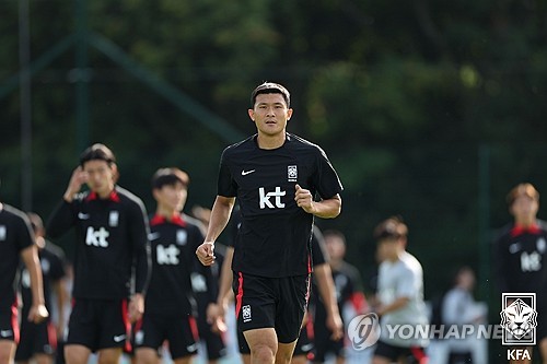 S. Korea hold 1st full training session ahead of Sept. friendlies