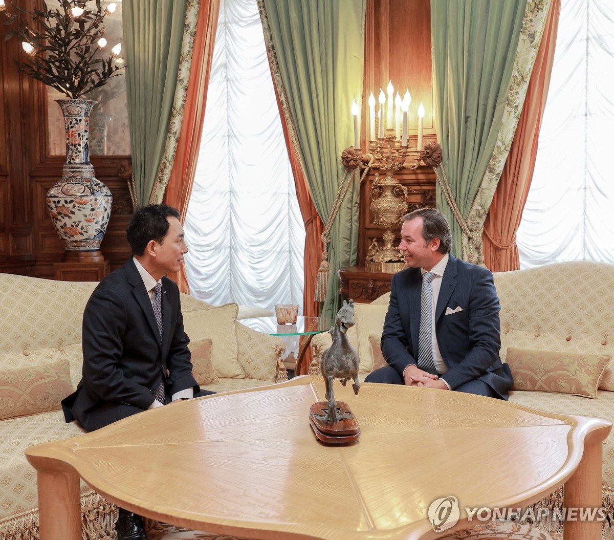 Le ministre des Anciens combattants reçu par le PM et le prince de Luxembourg