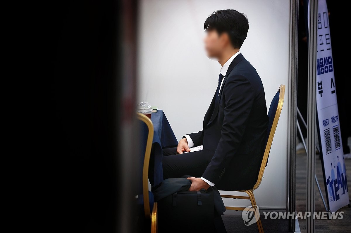 기업 10곳 중 6곳, 하반기 정규직 채용 나서…신입 비중은 감소