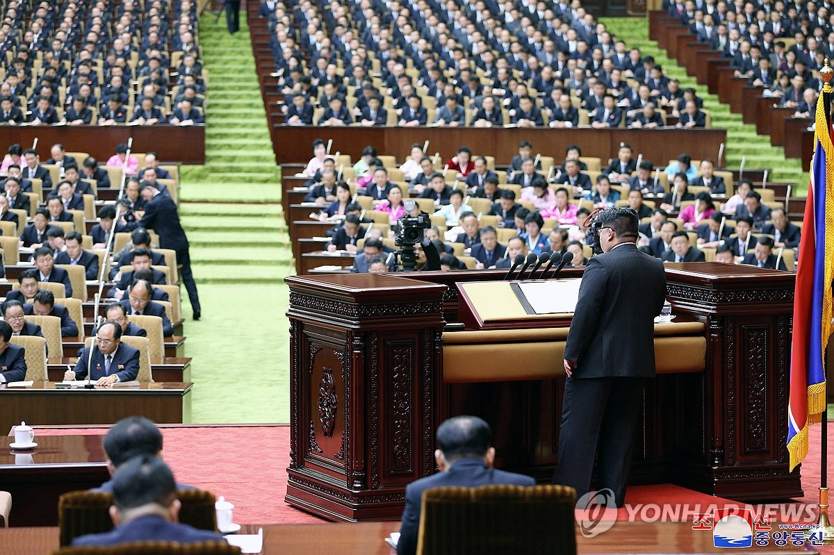 시정연설하는 북한 김정은