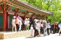 평양 명승 룡악산 '법운암' 찾은 관광객들