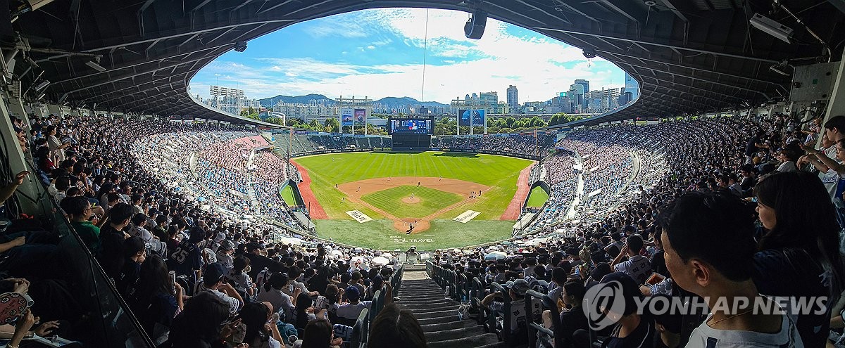 프로야구 천만 관중 돌파