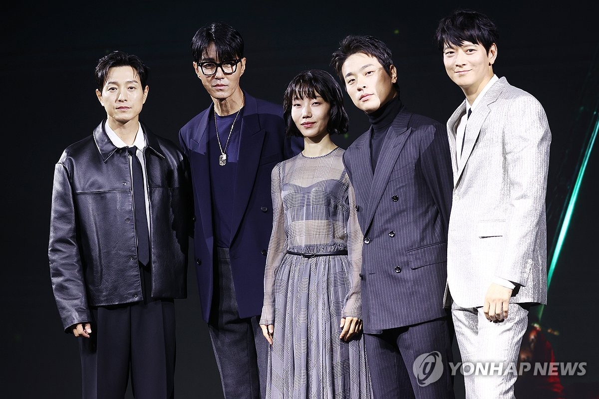 넷플릭스 영화 '전, 란'의 주역들